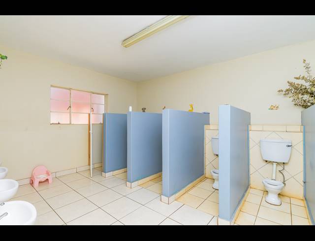 266M² BUSINESS FOR SALE IN MONTCLAIR